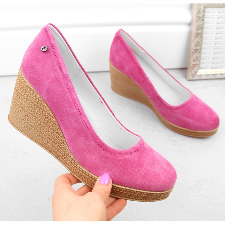 Scarpe con zeppa da donna in pelle scamosciata fucsia Filippo DP3521 rosa 1