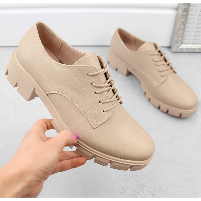 M. DASZYŃSKI Scarpe oxford da donna beige M.Daszyński MR23119-5 1