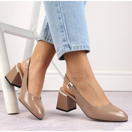 Sandali Vinceza W JAN271 in vernice beige 1