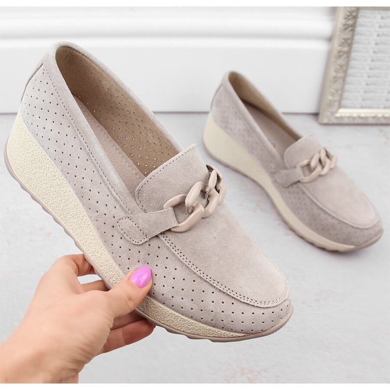 Scarpe da donna con zeppa in pelle scamosciata beige Filippo DP6212 1