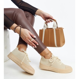 Sneakers sportive leggere beige chiaro di Senaida 1