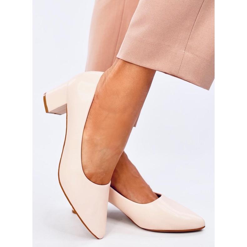 Décolleté Crafts Apricot con tacco basso beige 2