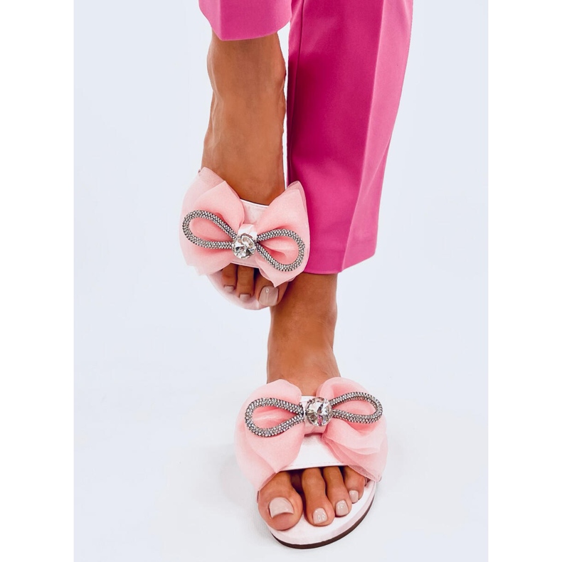 Monique Pantofole con fiocco rosa 1
