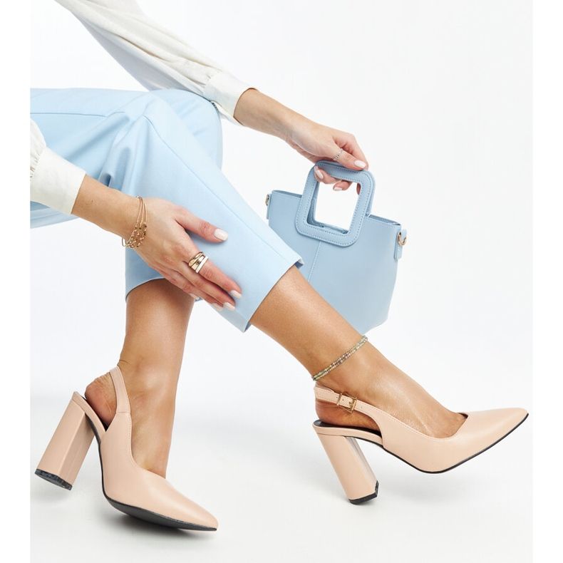 Décolleté Wechsler beige aperte in punta 1