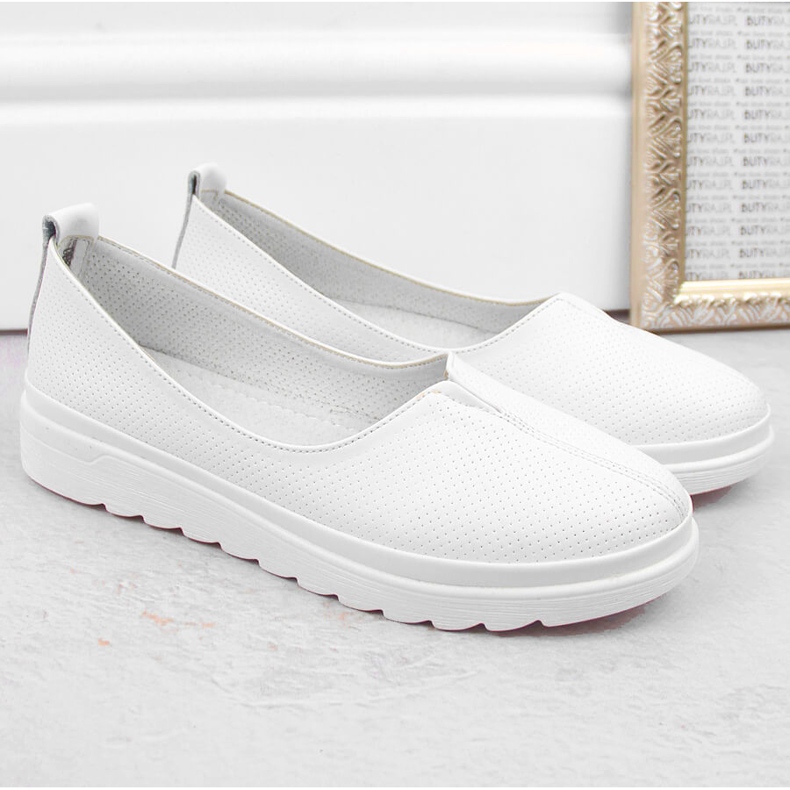 Scarpe slip-on da donna bianche in pelle Filippo DP6163 bianca 1