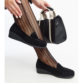 Mocassini Sakena con zeppa in camoscio nero 1