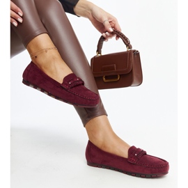 Mocassini bordeaux con cinturino decorativo di Widaad rosso 1