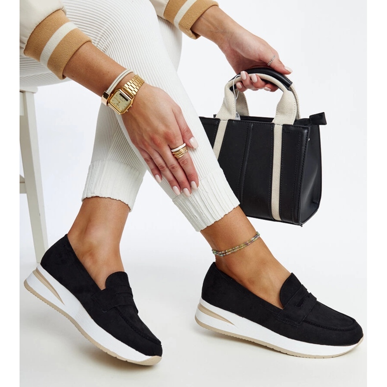 Scarpe sportive Venla in camoscio nero 1
