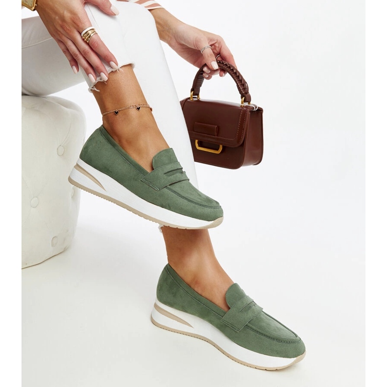 Scarpe sportive Venla in camoscio verde 1