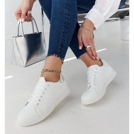 Sneakers bianche con plateau di Hagosa bianco 1