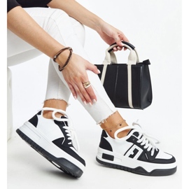 Sneaker Galit bianche e nere con suola spessa bianco 1