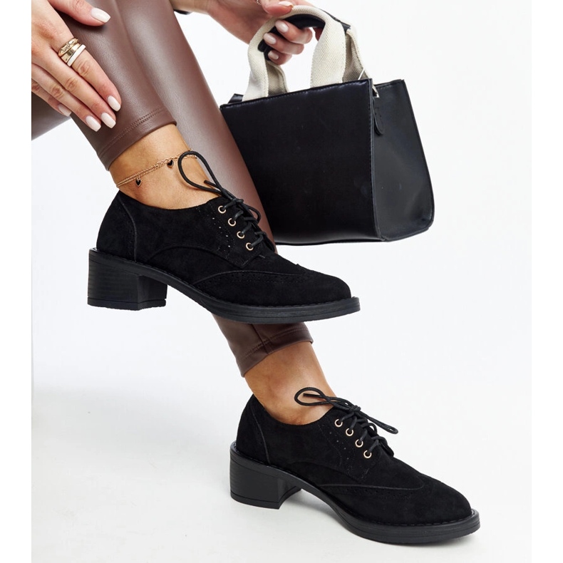 Scarpe col tacco Tigard in camoscio nero 1