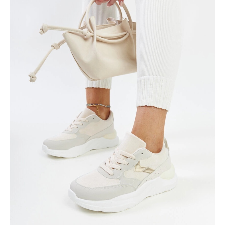 Sneakers beige sulla piattaforma Nereida 1