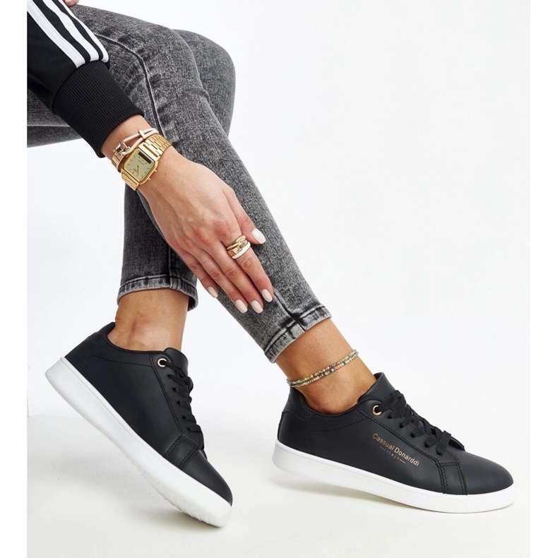 Sneakers in ecopelle nera di Furat nero 1