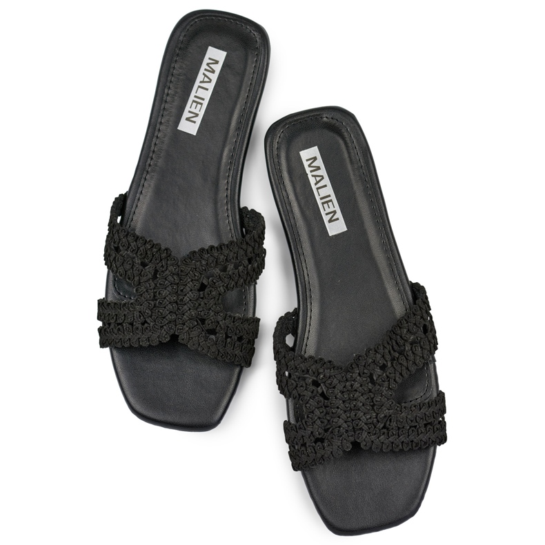 Infradito da donna in pizzo nero con suola piatta 1