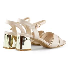 Eleganti sandali da donna beige con tacco dorato 1