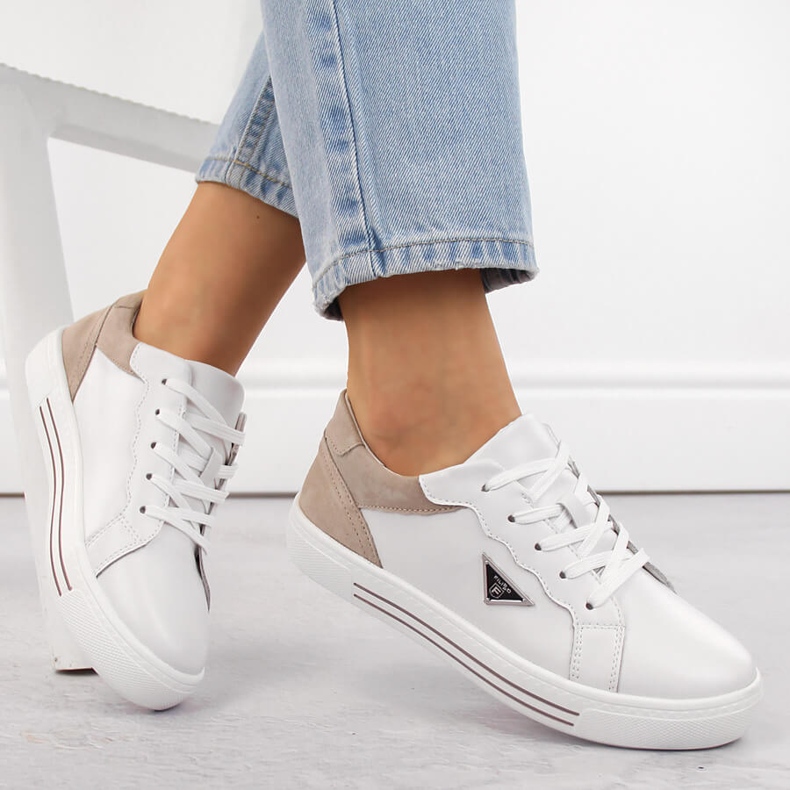 Scarpe stringate sportive da donna in pelle, bianche, Filippo DP6049 bianco 1