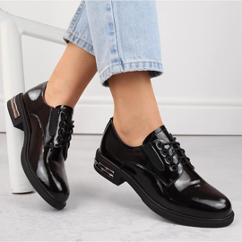 Scarpe oxford da donna in vernice nera Filippo DP6189 nero 1