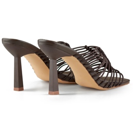 Infradito con tacco alto, infradito da donna eleganti e flessibili con tacco marrone a tacco alto 1