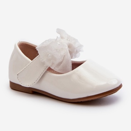 Ballerine da bambina in vernice, con velcro e fiocco, Olessa bianco 1