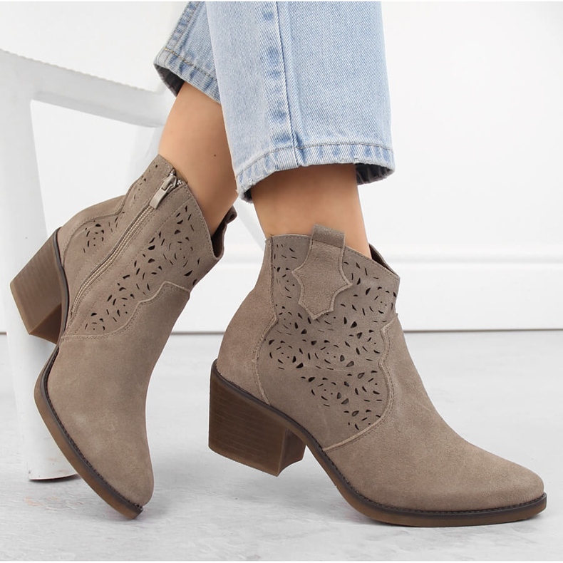 Stivali texani da donna in pelle traforata, beige S.Barski 2