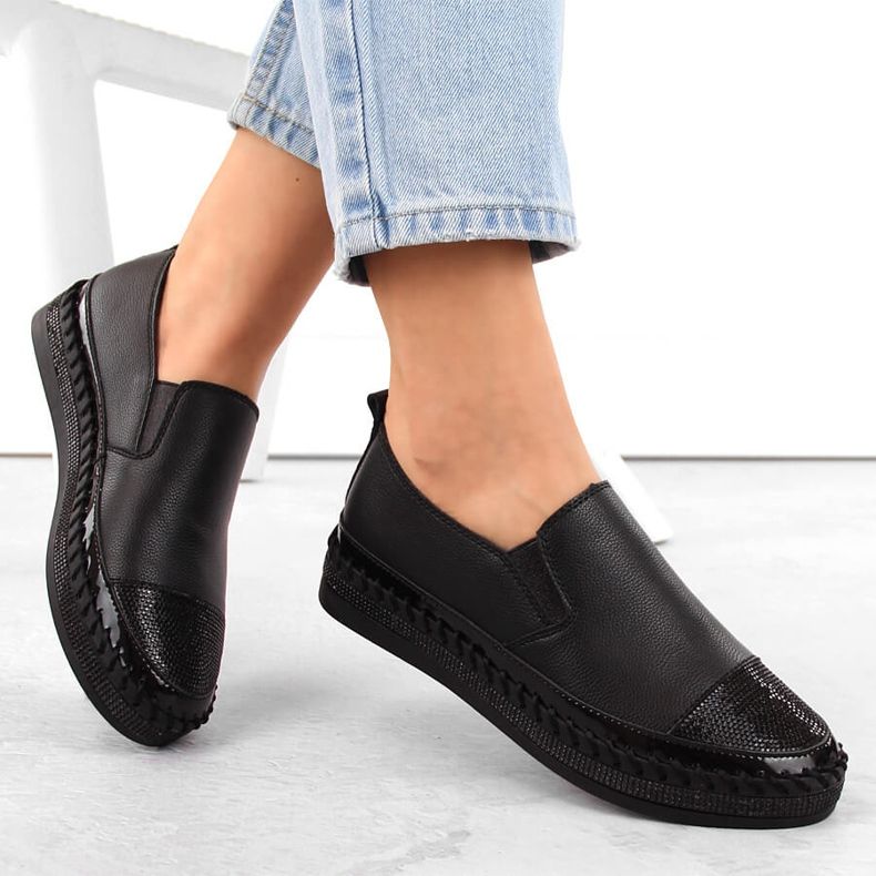 S.Barski Scarpe slip-on da donna in pelle con zirconi, nere D&amp;A LR370 nero 1