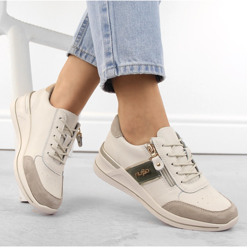 Scarpe sportive con zeppa da donna in pelle beige Filippo DP6083 1