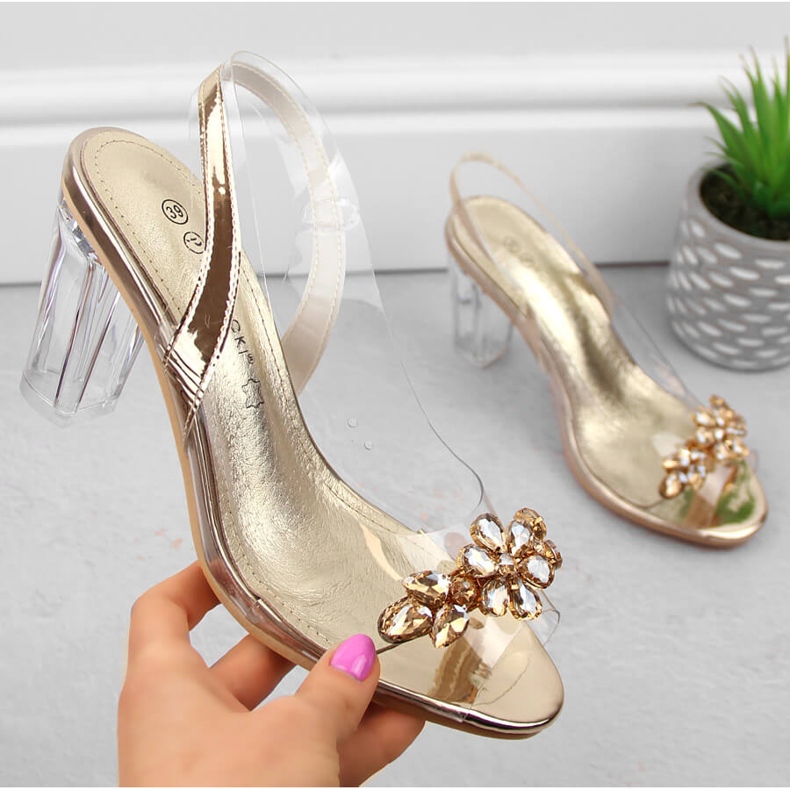 Sandali alti da donna trasparenti con tacco alto e zirconi dorati Potocki WS43305 d'oro 1