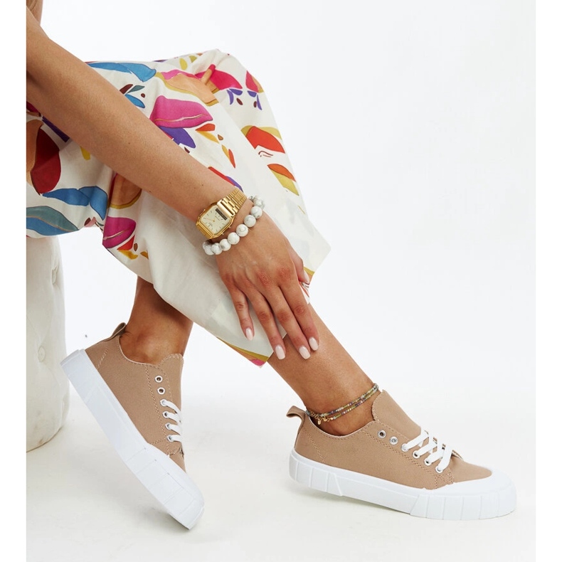 Sneakers in tessuto marrone di Eduard 1