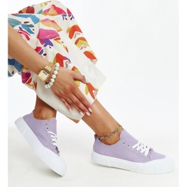 Sneakers in tessuto viola di Eduard 1