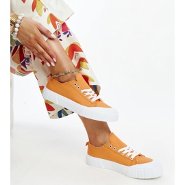 Sneakers in tessuto arancione di Eduard arancia 1