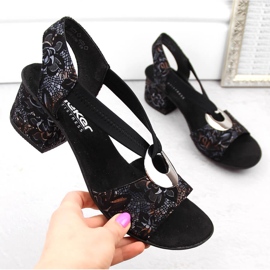 Comodi sandali da donna con tacco alto e fascia elastica, neri Rieker 64683-91 nero 1