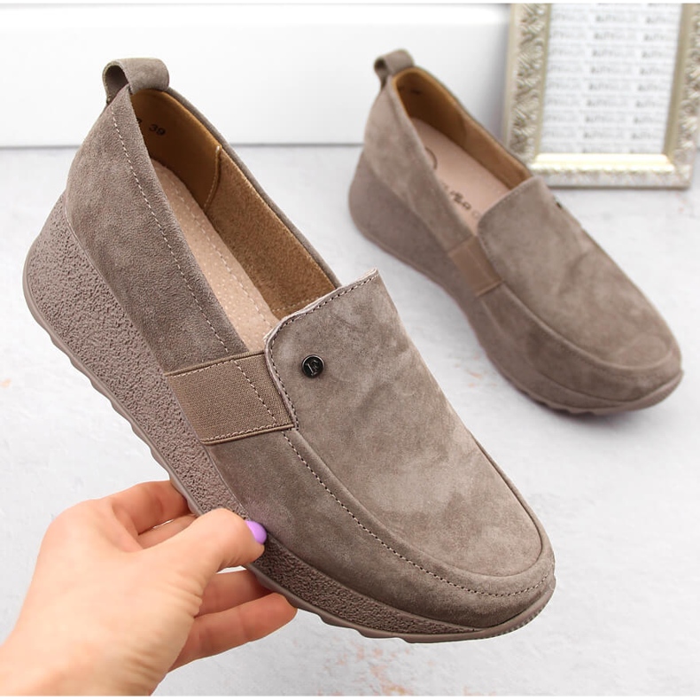 Scarpe in pelle scamosciata da donna mocassini con zeppa tortora Filippo DP6139 marrone 1