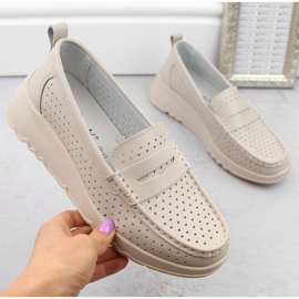 Scarpe comode da donna in pelle traforata, beige S.Barski LR509 1