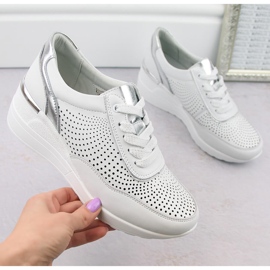 Comode scarpe sportive con zeppa da donna in pelle, bianche, S.Barski LR725 bianca 1