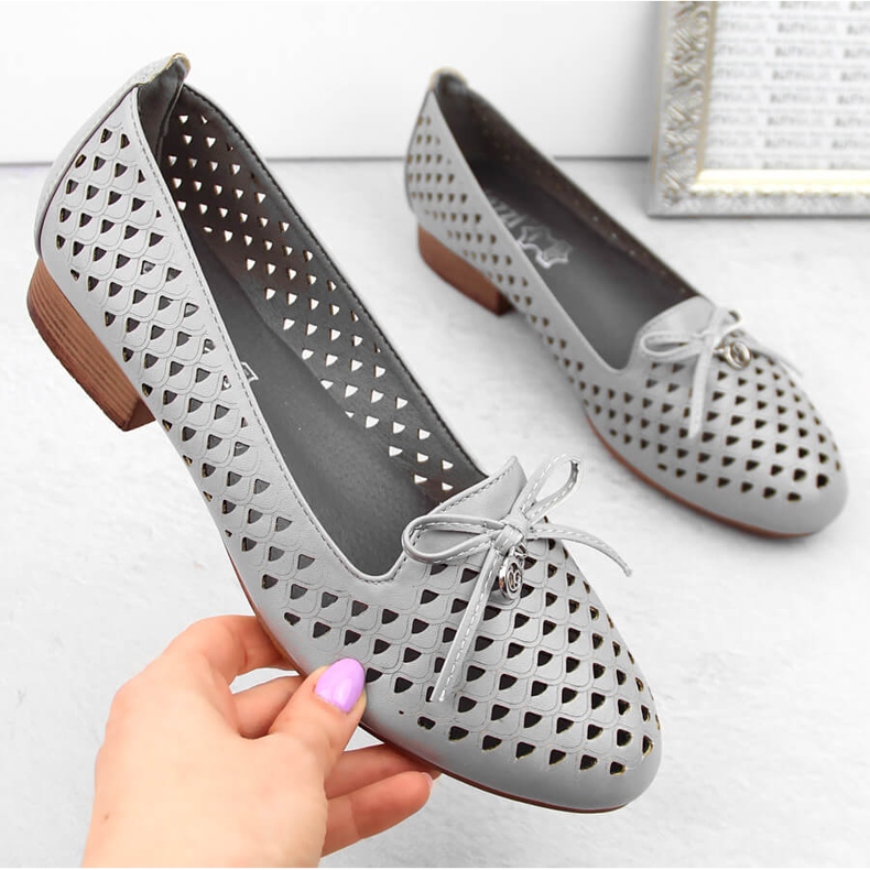 Scarpe basse traforate da donna, colore grigio Jezzi ASA178-5 1