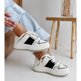Scarpe sportive in pelle bianca bianco 1