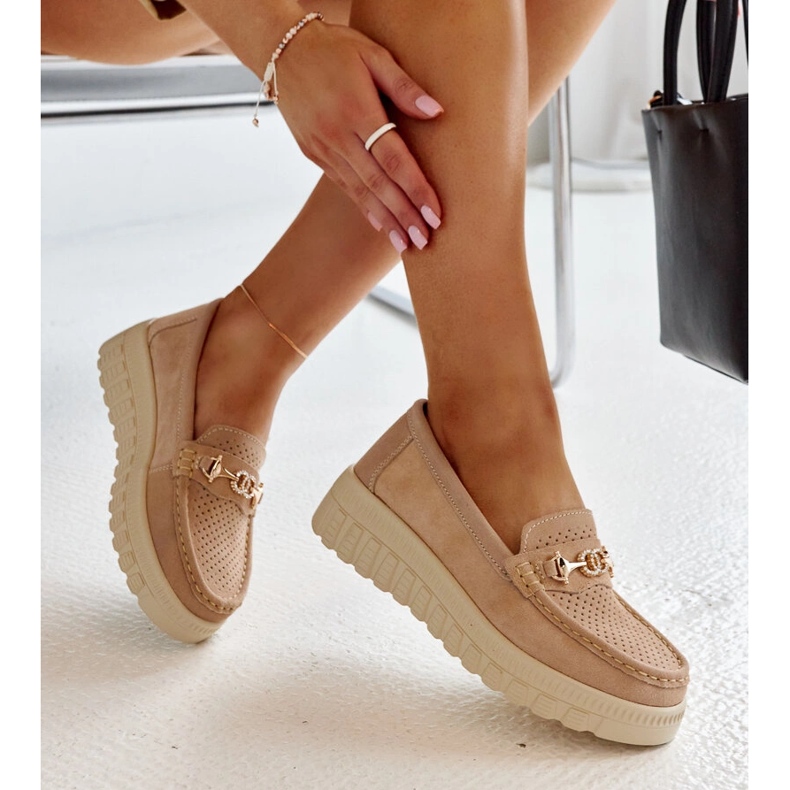 Scarpe in pelle beige con fibbia decorativa Taija 1
