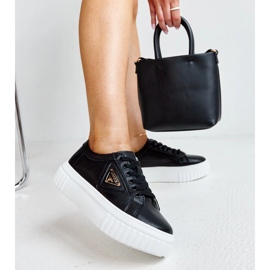Scarpe in pelle nera con fibbia decorativa nero 1
