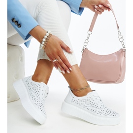 Scarpe in pelle blu con fibbia decorativa bianco 1