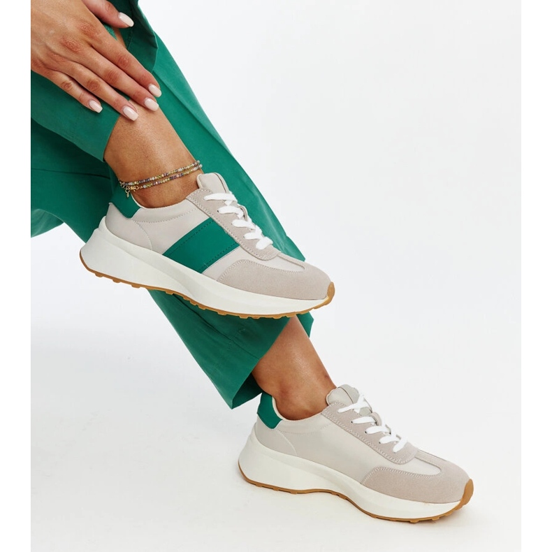 Sneakers in pelle grigia e verde di Ganim grigio 1