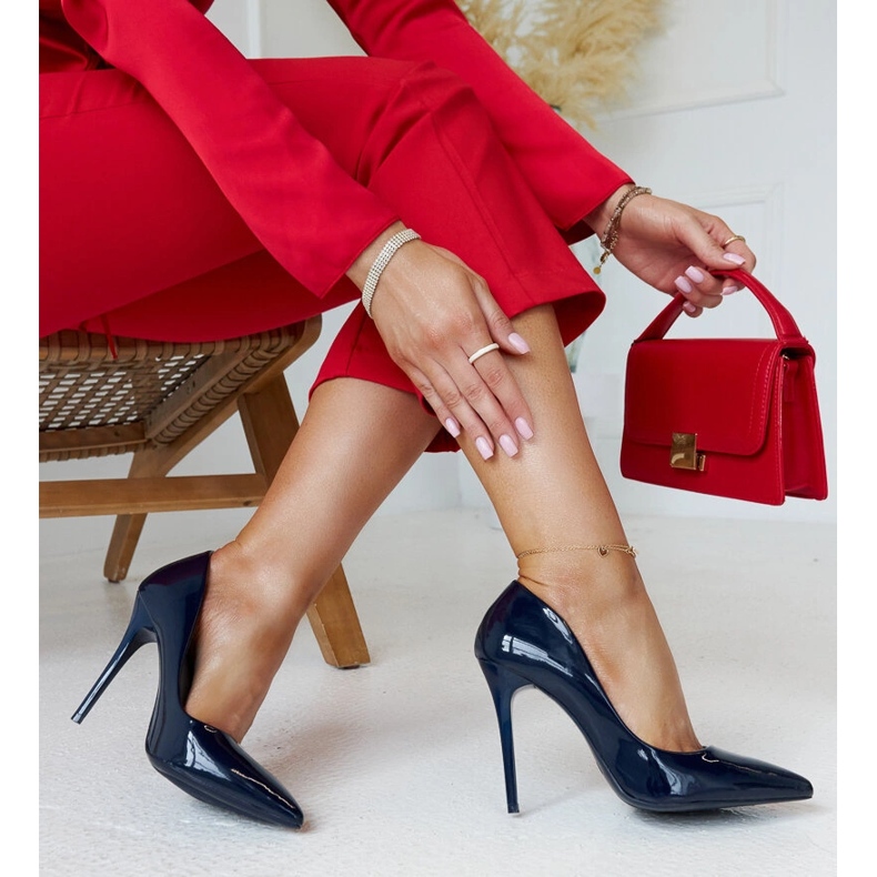 Tacco a spillo in vernice blu navy con inserto in pelle Jadoin 1