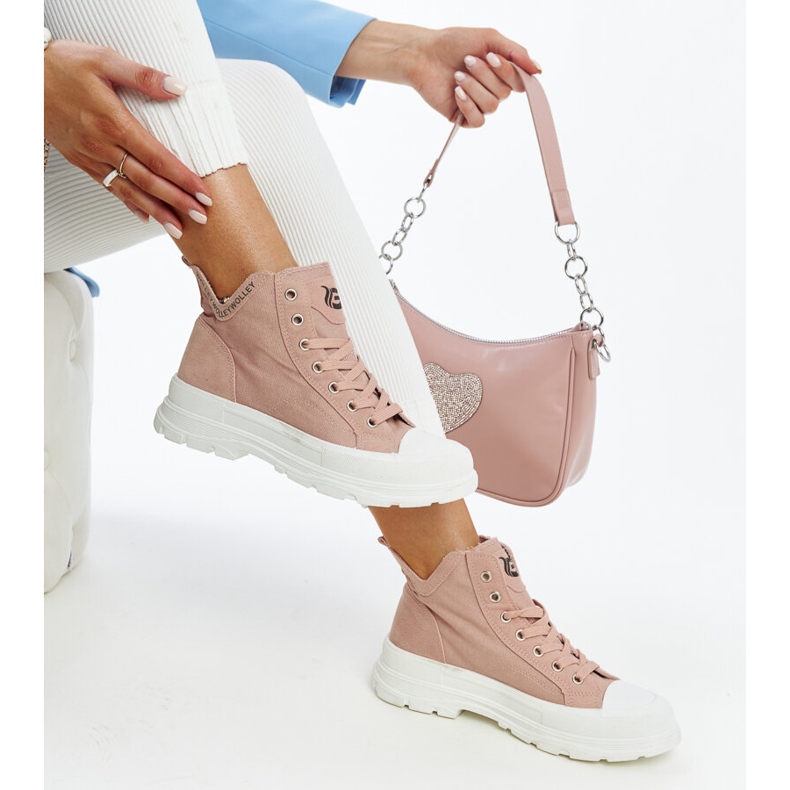 Sneakers alte rosa con rientranze di Nura 1