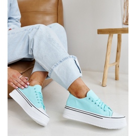 Sneakers Bahira color menta con suola spessa blu 1