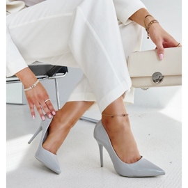 Stiletti in vernice grigia con inserto in pelle Jadoin grigio 1