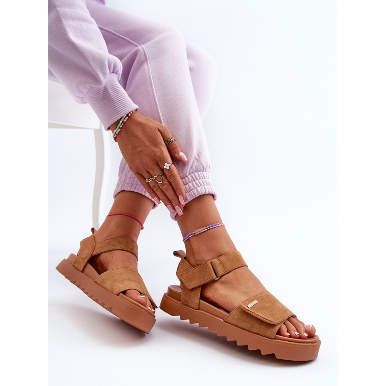 Sandali in pelle scamosciata da donna sulla piattaforma Big Star NN274705 Marrone 2