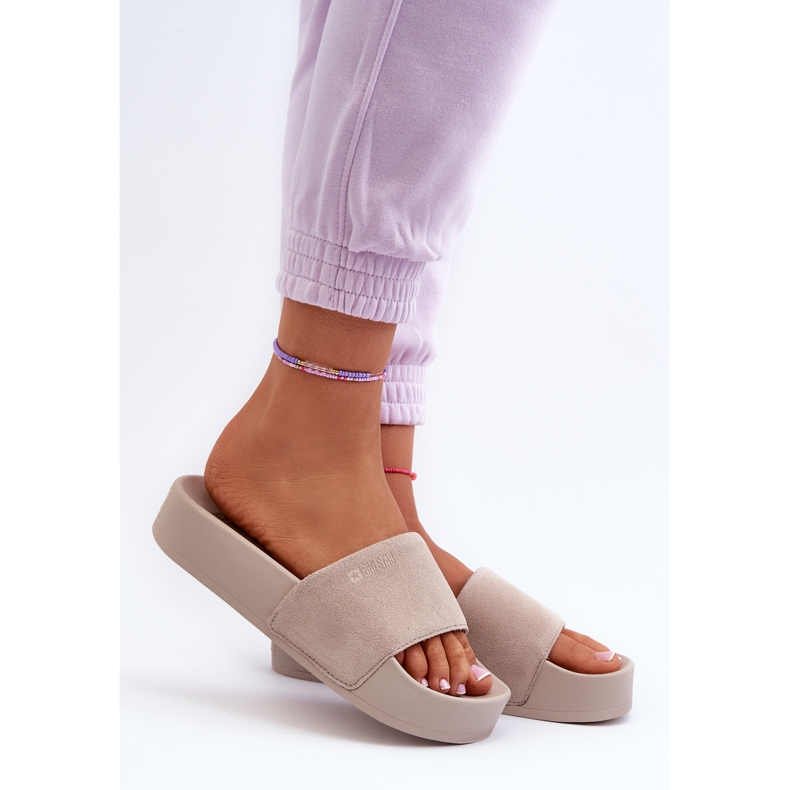 Ciabatte in pelle scamosciata da donna sulla piattaforma Big Star NN274A671 Beige 2