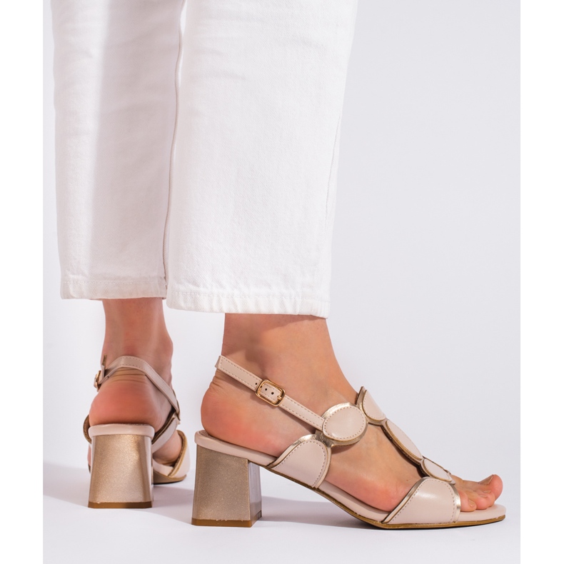 Goodin Sandali da donna beige con fibbia 1