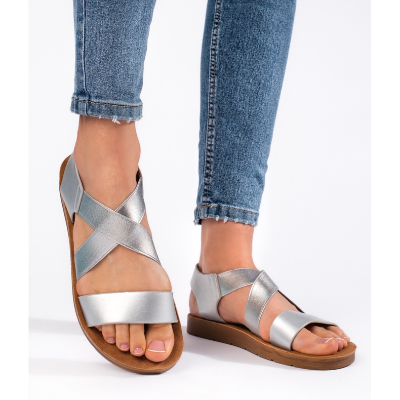 Sandali slip-on da donna color argento 1