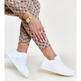Scarpe da ginnastica sportive Hagara bianche bianco 1